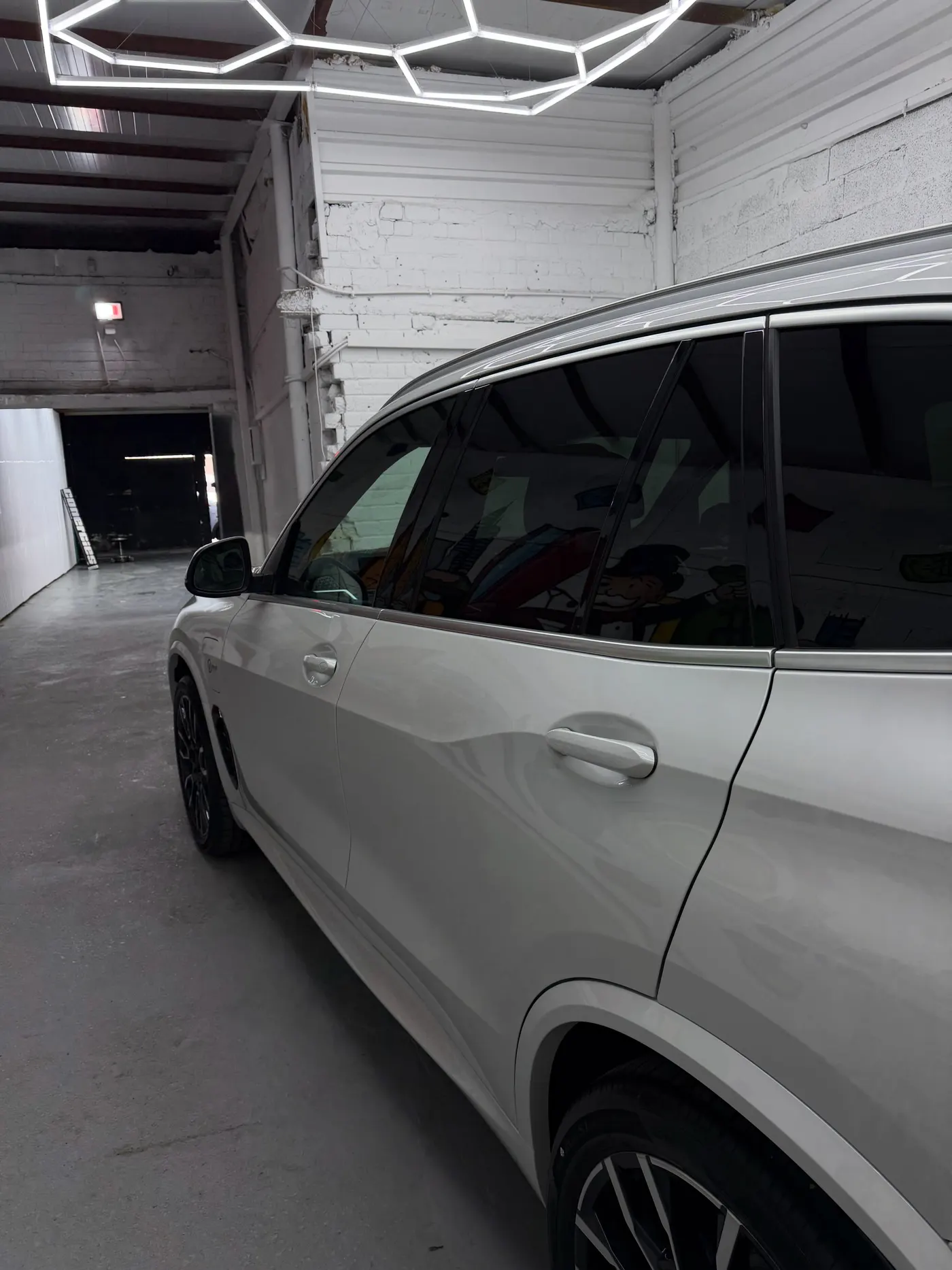 BMW X5 בסדנת Reuvens — צילום מקורי 3 מתוך 5