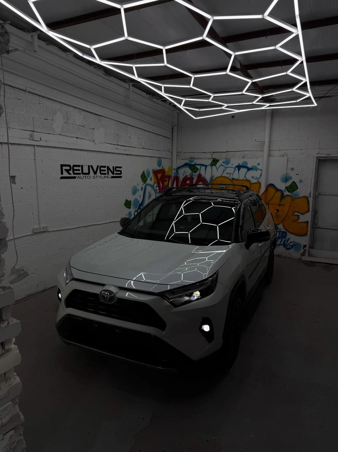 טויוטה RAV4 אחרי ציפוי ננו בסדנת Reuvens בחיפה